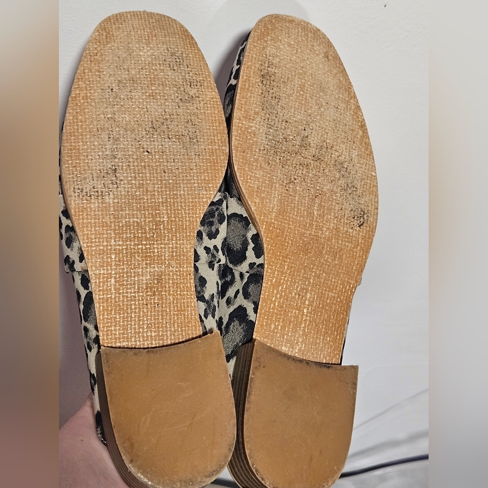 Free People Womens Black and White Bold Leopard Print Mules Size 9 - Picture 7 of 7